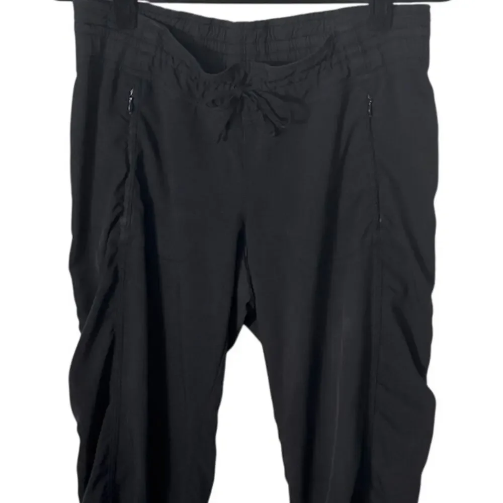 Athleta color black
